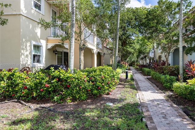 3300 NW 126th Ter, Sunrise, FL 33323