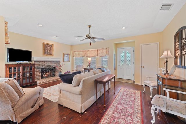 2833 Stoneridge Drive, Garland, TX 75044