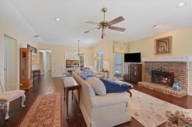 2833 Stoneridge Drive, Garland, TX 75044