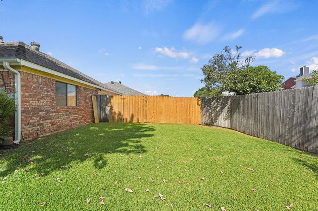 2833 Stoneridge Drive, Garland, TX 75044