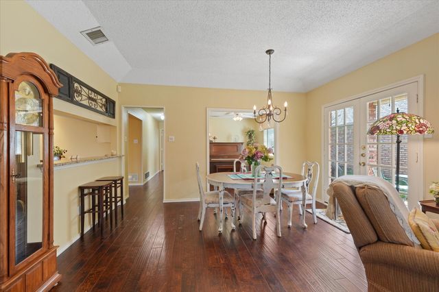 2833 Stoneridge Drive, Garland, TX 75044