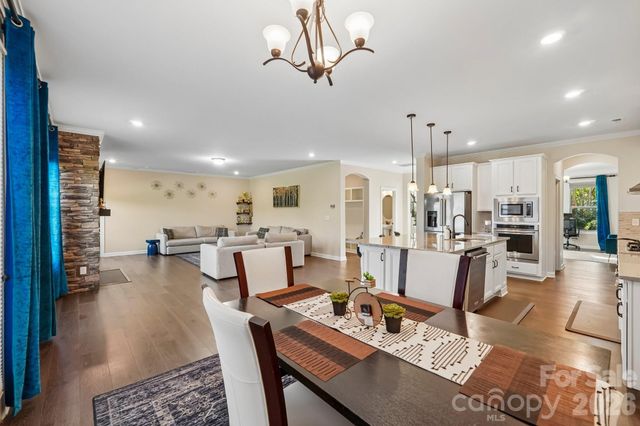 8337 Breton Way, Harrisburg, NC 28075