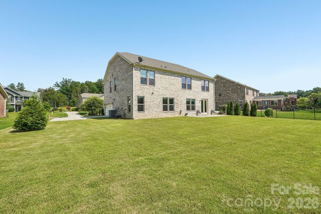 8337 Breton Way, Harrisburg, NC 28075