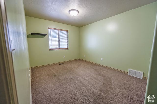 680 STONNE LN, Kaysville, UT 84037