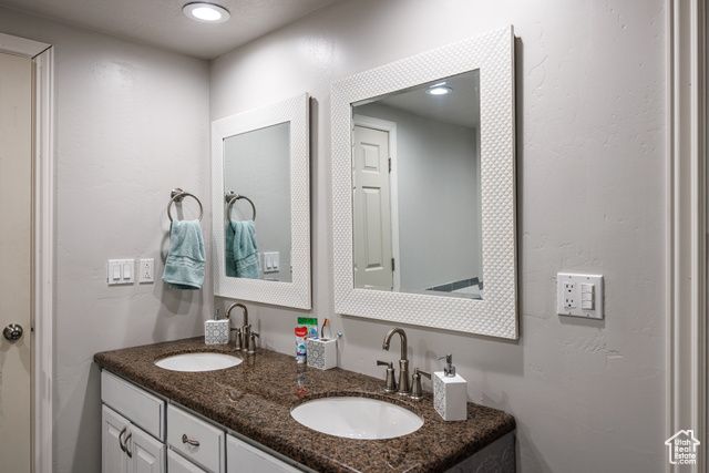 680 STONNE LN, Kaysville, UT 84037