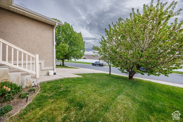 680 STONNE LN, Kaysville, UT 84037
