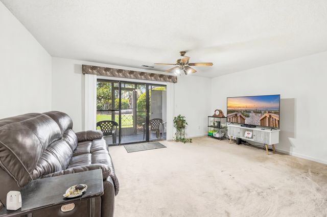 1890 Auburn Ln Apt 31F, Surfside Beach, SC 29575