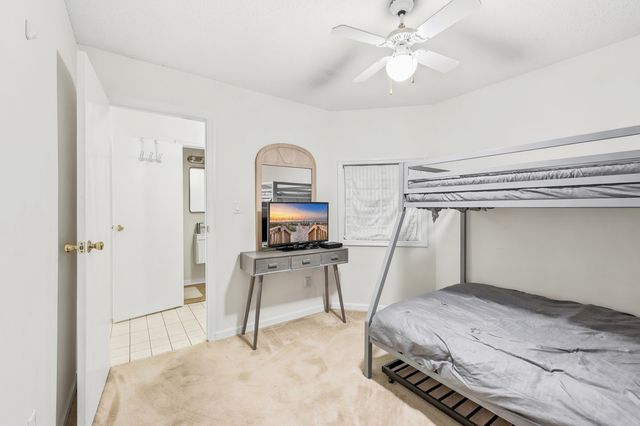 1890 Auburn Ln Apt 31F, Surfside Beach, SC 29575