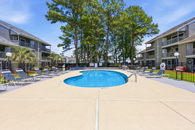 1890 Auburn Ln Apt 31F, Surfside Beach, SC 29575