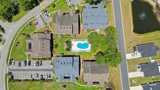 1890 Auburn Ln Apt 31F, Surfside Beach, SC 29575