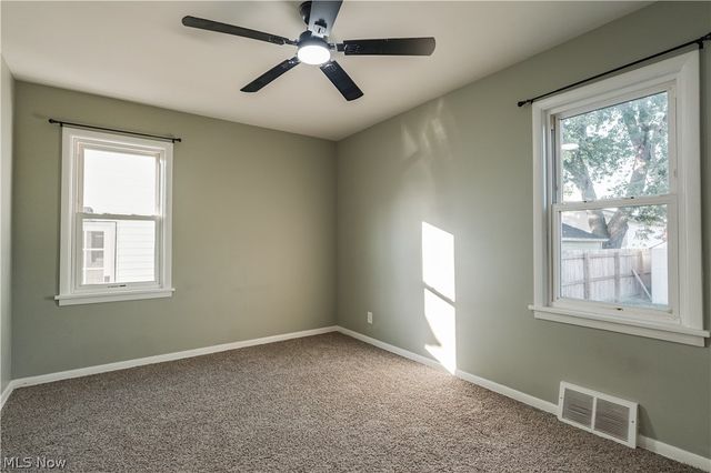 395 E 324th Street, Willowick, OH 44095