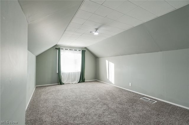 395 E 324th Street, Willowick, OH 44095