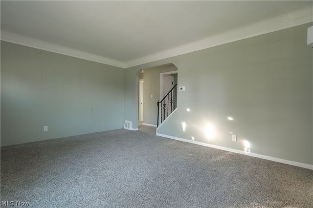395 E 324th Street, Willowick, OH 44095