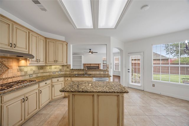 4758 Ridgeland Drive, Frisco, TX 75034