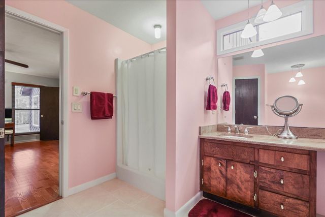 2424 Winthrop Road, Tallahassee, FL 32308