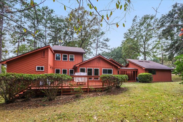 2424 Winthrop Road, Tallahassee, FL 32308