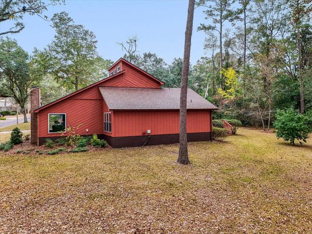 2424 Winthrop Road, Tallahassee, FL 32308