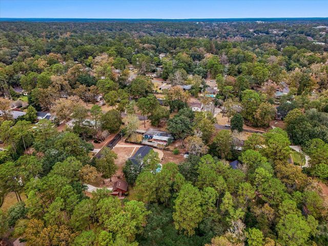 2424 Winthrop Road, Tallahassee, FL 32308