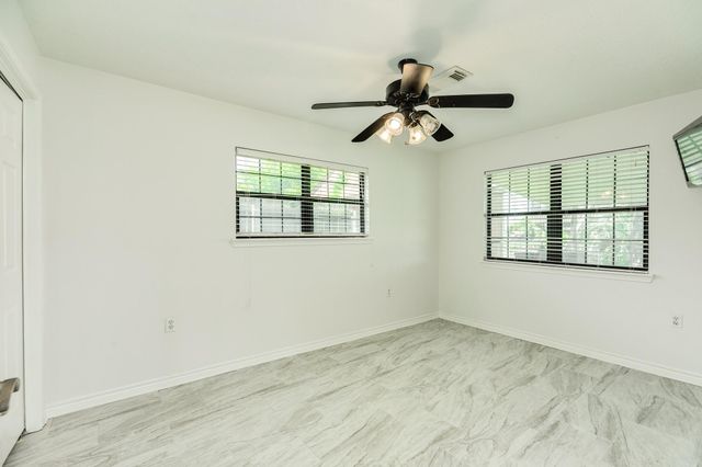 123 County Road 458d Drive, Angleton, TX 77515