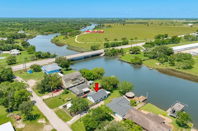 123 County Road 458d Drive, Angleton, TX 77515