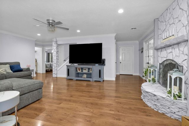 15010 Falling Creek Drive, Houston, TX 77068