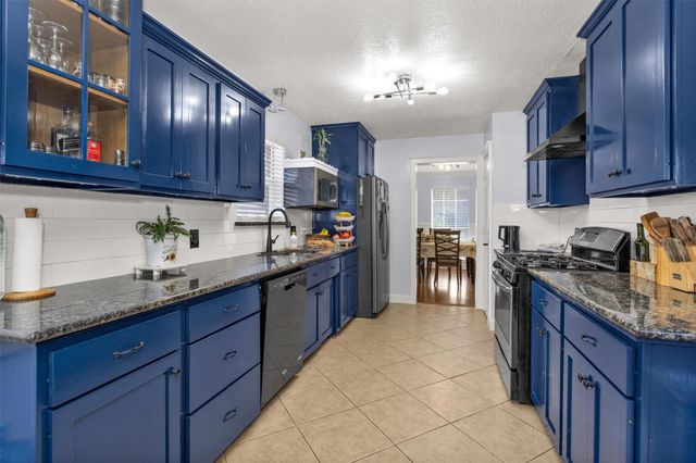 15010 Falling Creek Drive, Houston, TX 77068
