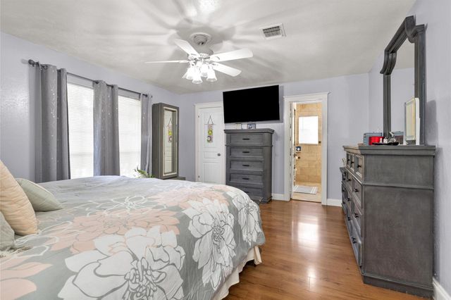 15010 Falling Creek Drive, Houston, TX 77068