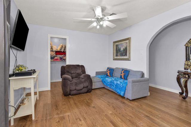 15010 Falling Creek Drive, Houston, TX 77068