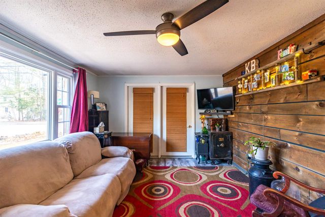 8 Randlett Street, Concord, NH 03303