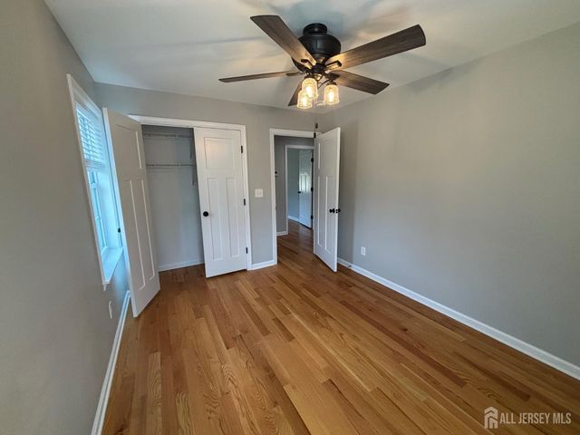 800 Drake Avenue, Middlesex, NJ 08846