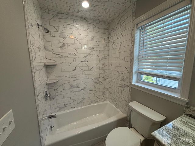 800 Drake Avenue, Middlesex, NJ 08846