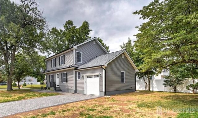 800 Drake Avenue, Middlesex, NJ 08846