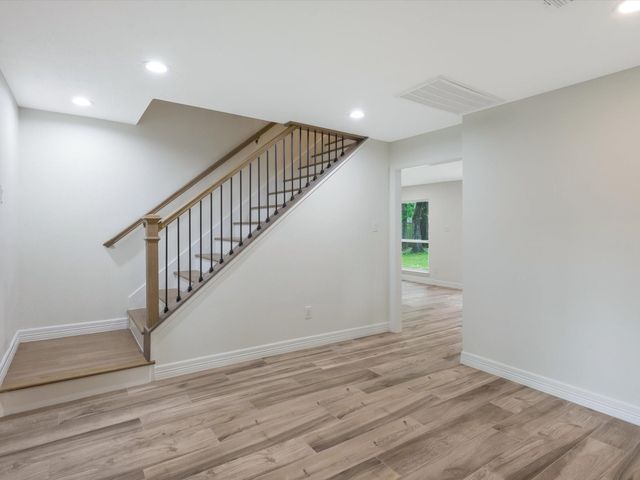 2931 Valley Rose Drive, Houston, TX 77339