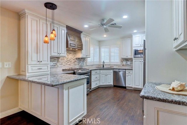 2509 View Lake, Santa Ana, CA 92705