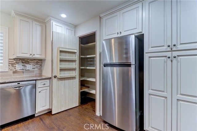 2509 View Lake, Santa Ana, CA 92705