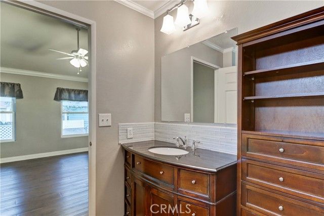 2509 View Lake, Santa Ana, CA 92705