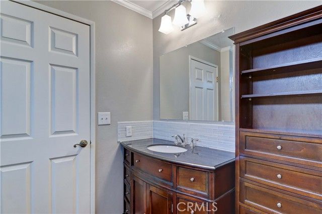 2509 View Lake, Santa Ana, CA 92705