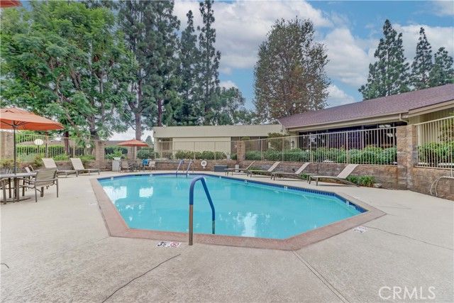 2509 View Lake, Santa Ana, CA 92705