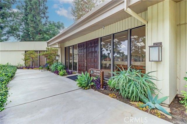 2509 View Lake, Santa Ana, CA 92705