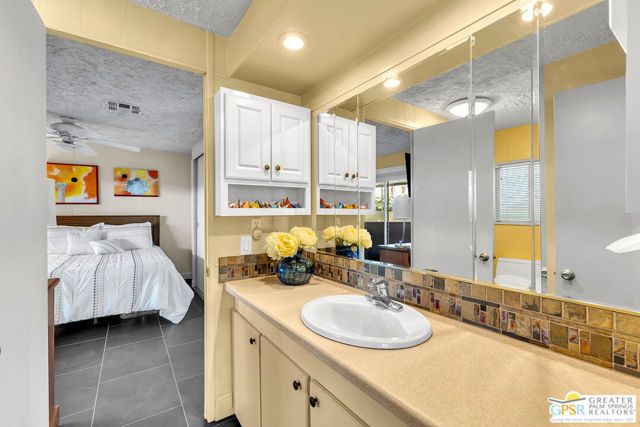 603 Cameo, Palm Springs, CA 92264