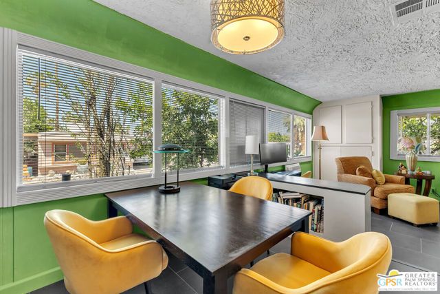 603 Cameo, Palm Springs, CA 92264