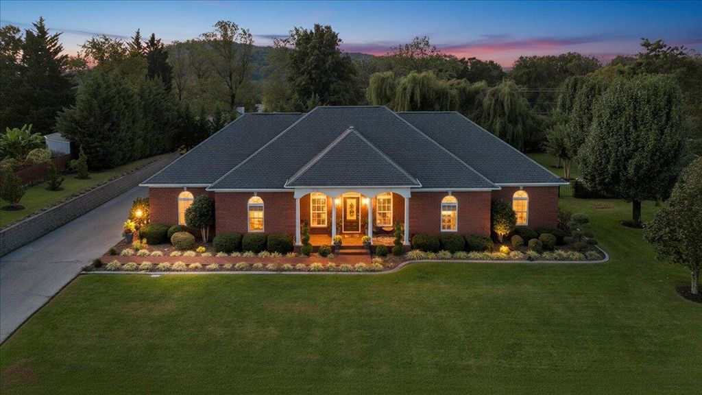 3901 Horsepen Mountain DR, Vinton, VA 24179