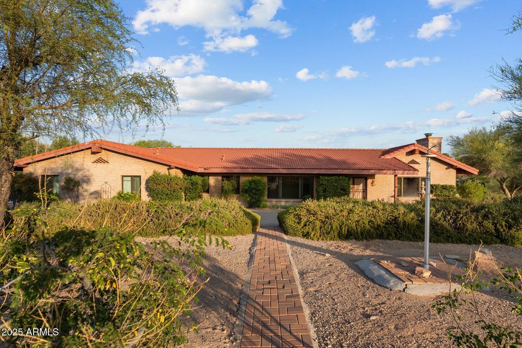 1503 N THRASHER Lane, Wickenburg, AZ 85390