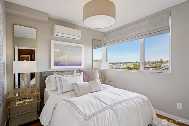 1230 W Emerson Street, Seattle, WA 98119