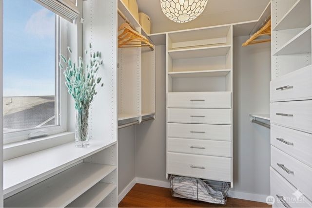 1230 W Emerson Street, Seattle, WA 98119