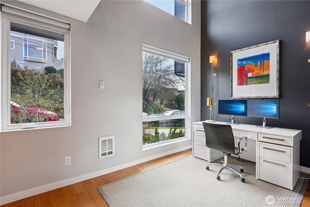 1230 W Emerson Street, Seattle, WA 98119