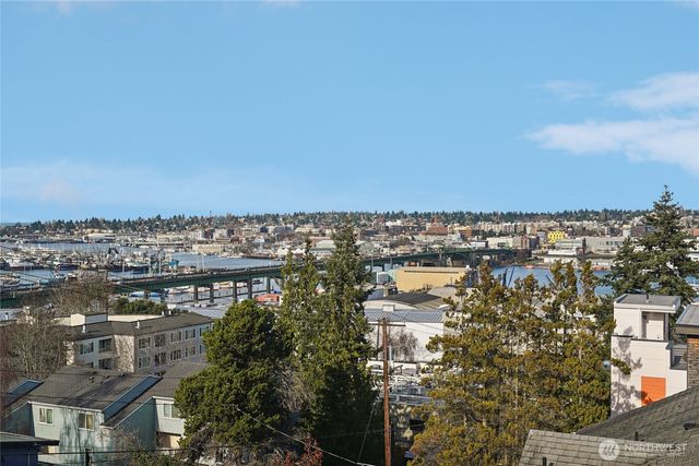 1230 W Emerson Street, Seattle, WA 98119