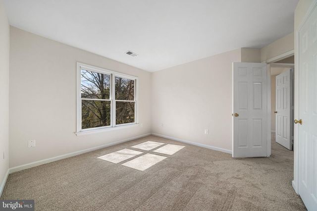 9321 HALLSTON CT, Fairfax Station, VA 22039