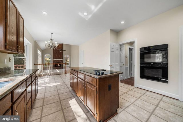 9321 HALLSTON CT, Fairfax Station, VA 22039