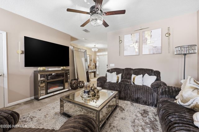 637 GROVER Lane, Orange Park, FL 32065